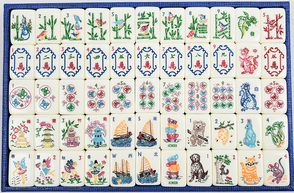 Unique Natural Jasper Green Jade Carved Chinese Mahjong Mah-jongg