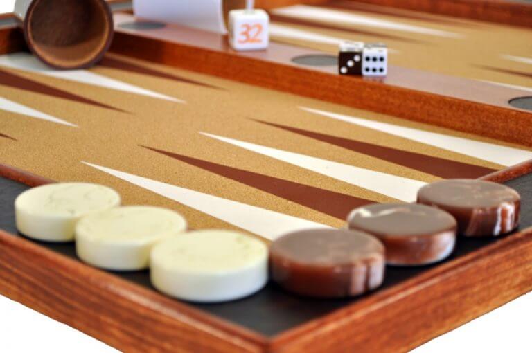Classic Brown Champion Tabletop Backgammon Set | Crisloid